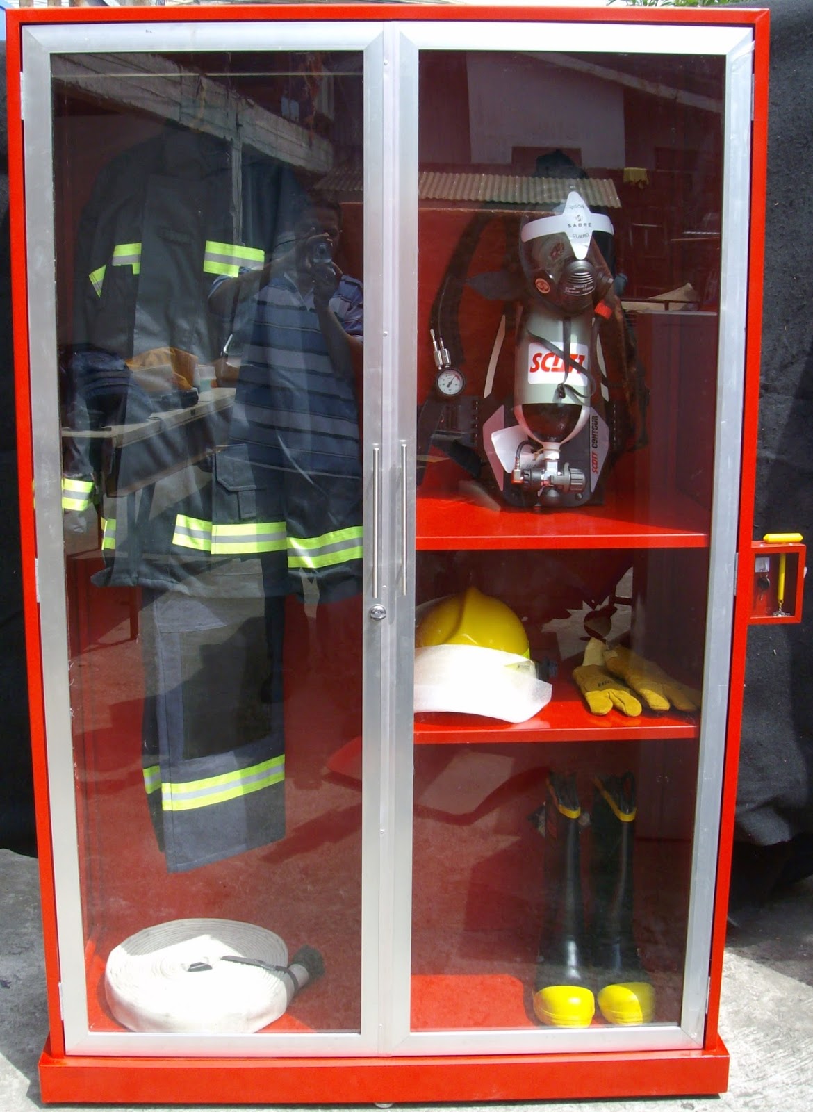 Fire / Lemari safety ANEKA PEMADAM